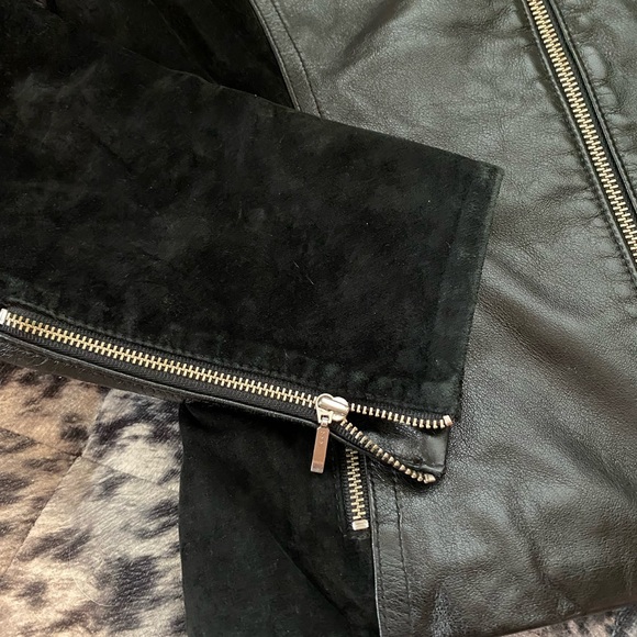 Danier leather jacket - Picture 3 of 12